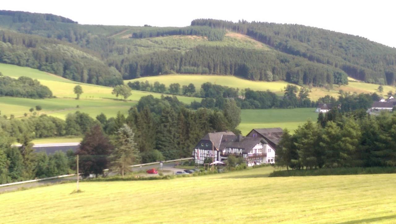 Hennetaler Hof Hotel Erflinghausen ภายนอก รูปภาพ