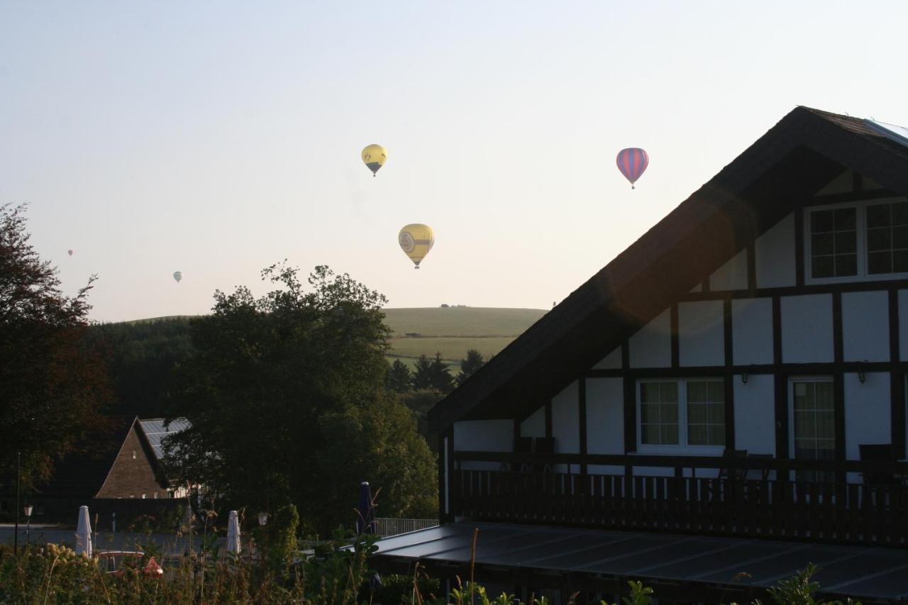Hennetaler Hof Hotel Erflinghausen ภายนอก รูปภาพ
